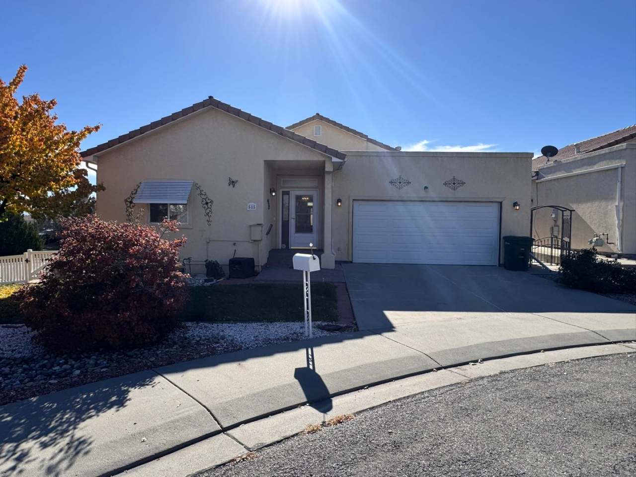 Fully Furnished 3Bed, 2Bath, 2Car Garage in Grand Junction City!!!!