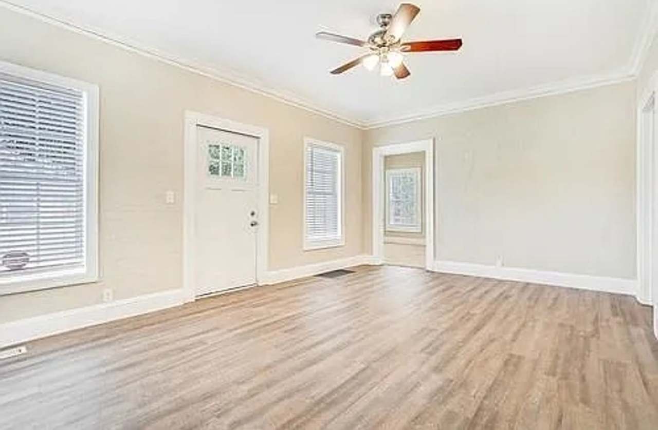 Room in 4 Bedroom Home at Hutchens Rd SE