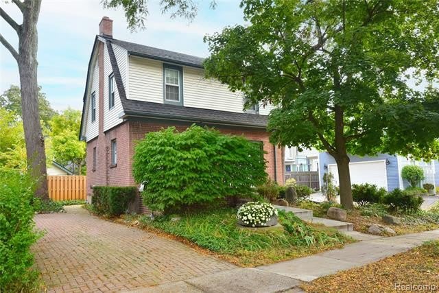 356 W LINCOLN Street