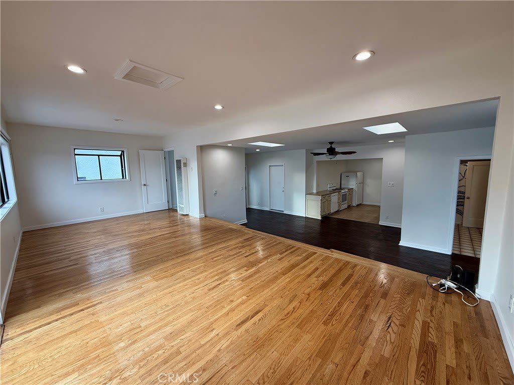 14621 Fonthill Avenue