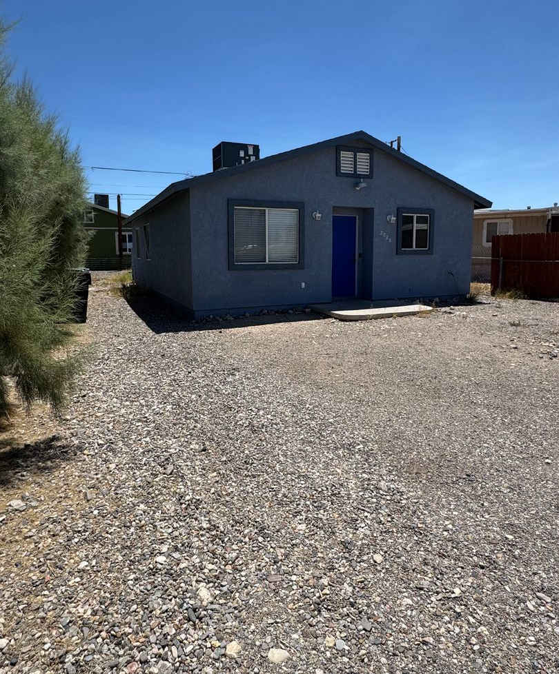 Cozy Updated 3-Bedroom Home Near River Access in Bullhead City