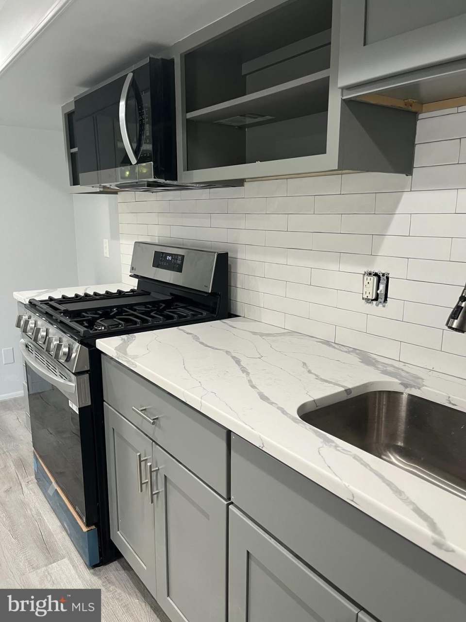 221 CONESTOGA Road unit: 100