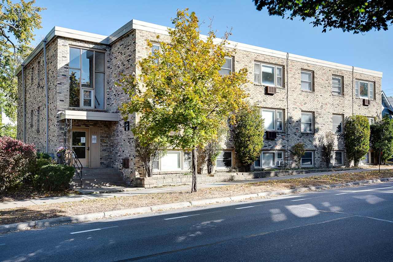 424 W 24th Street