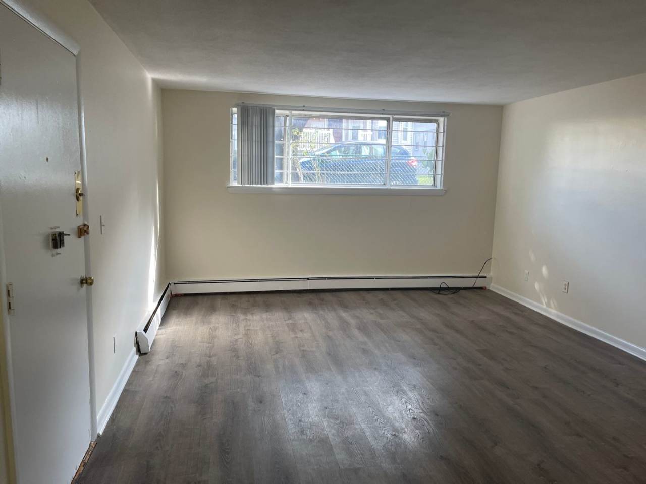 Packards Corner Sunny Modern Spacious Studio with Parking Ht Hw Inc Included, 1 Free month