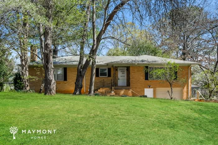 1402 11th Avenue Southeast