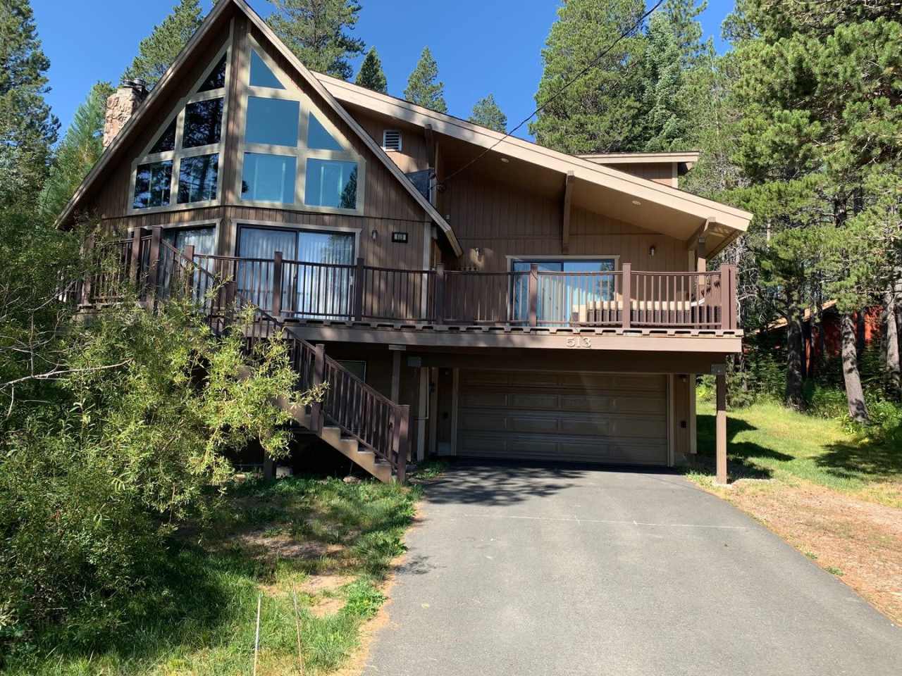 Beautiful large home available for a 3-6 month Seasonal lease! Call me and book today!