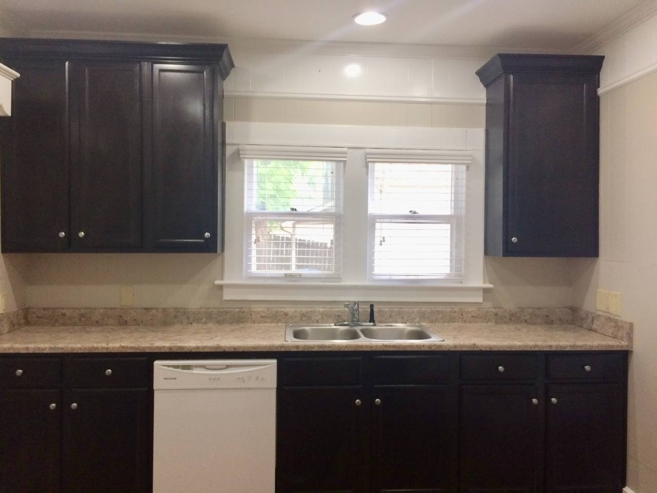 GORGEOUS 5 BEDROOM- $1795 PER MONTH!!