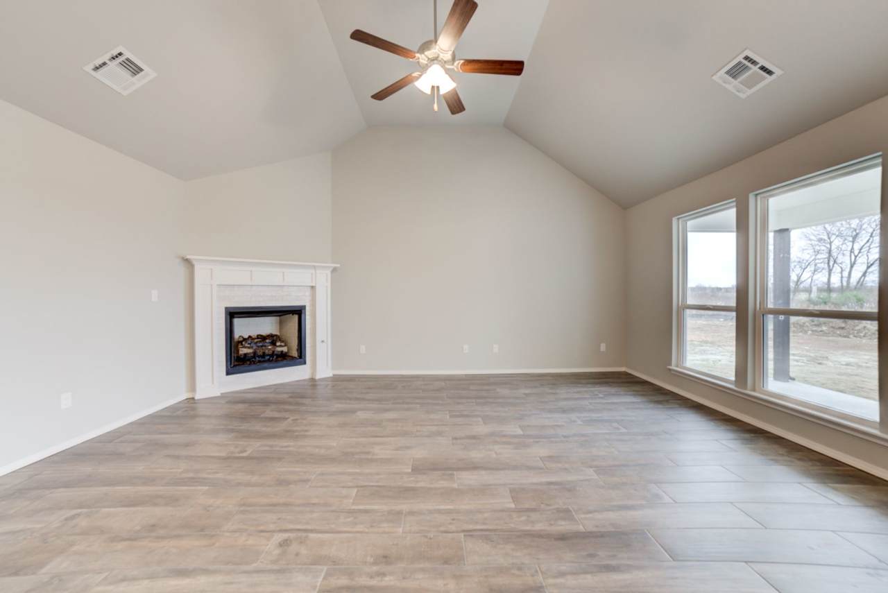Stunning New Construction Home 4 Beds 3 Bath in Owasso - Coming Soon!