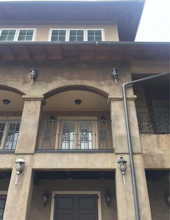 211 Thompson  AVE Unit #3