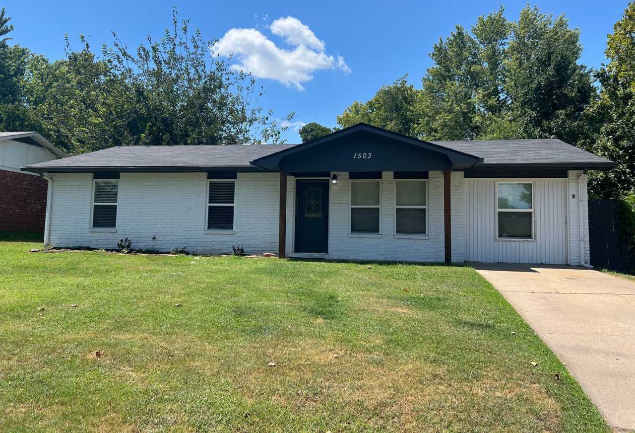 3 Bedroom, 1.5 Bathroom Home in Barling Available for Rent! MOVE IN SPECIAL!