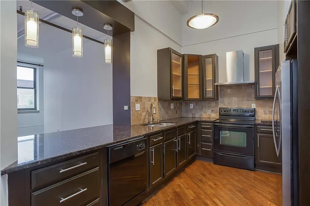 87 Peachtree Street Southwest Apt 207