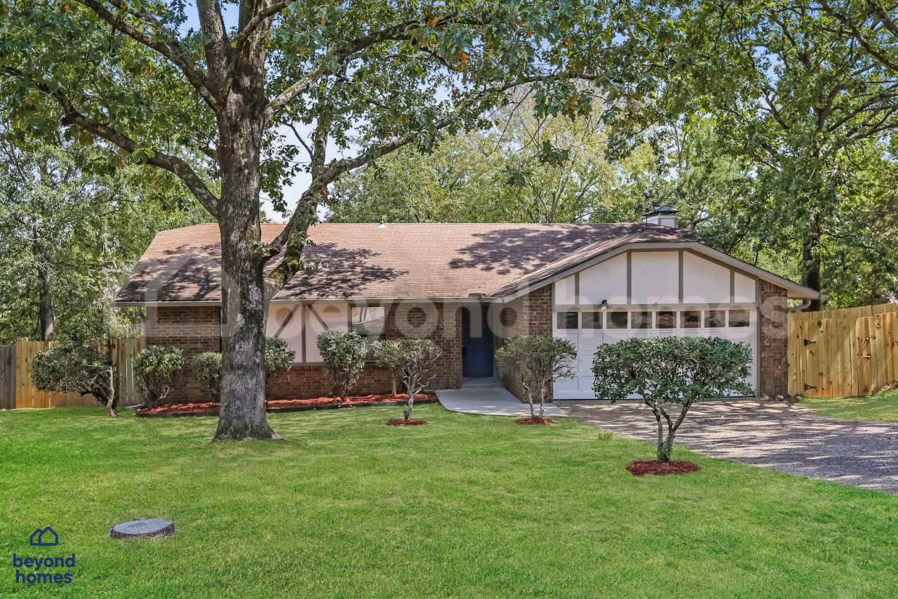 Beautifully 3 Bedroom 2 Bathroom Home in Maumelle - Ready for you to Move-In!