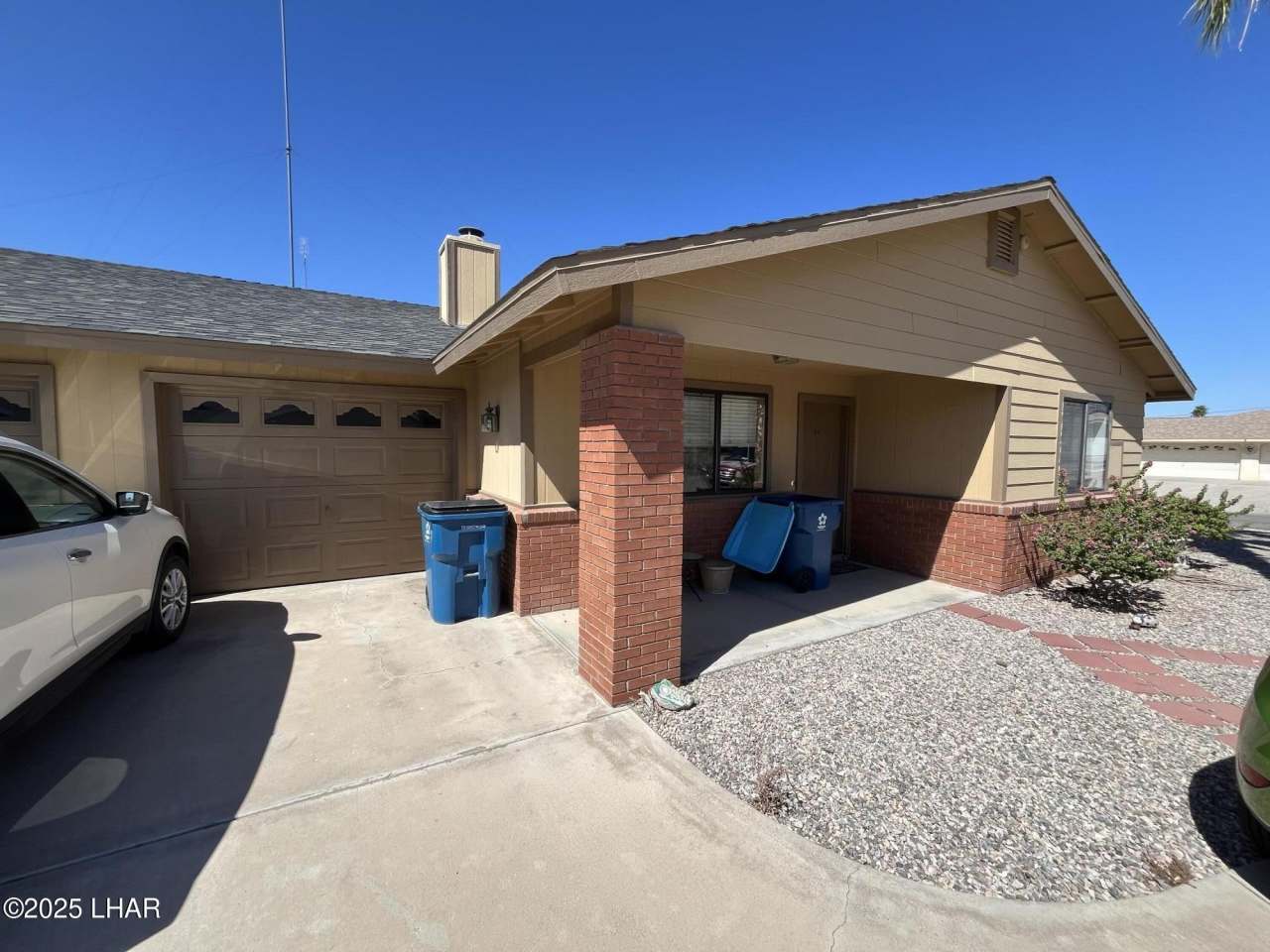 3220 Arapaho Dr unit: 101