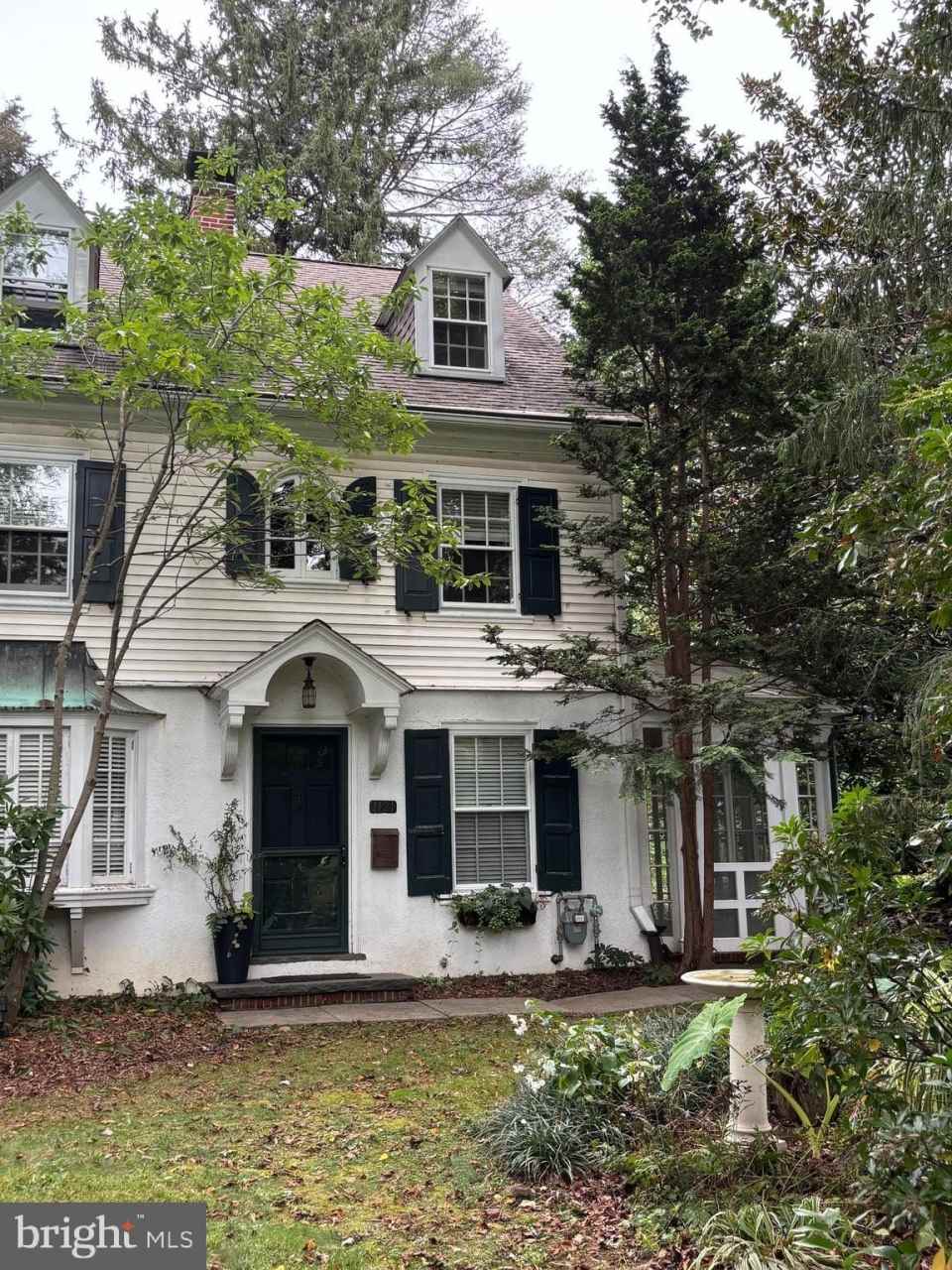 1121 SPRING GROVE Avenue