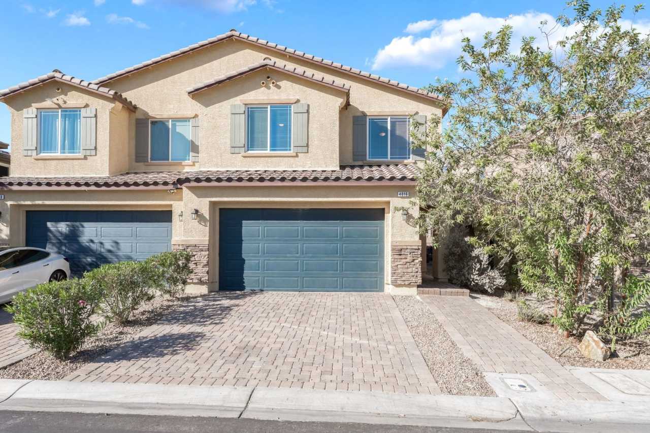 Modern Townhome with Spacious, Stylish Living!