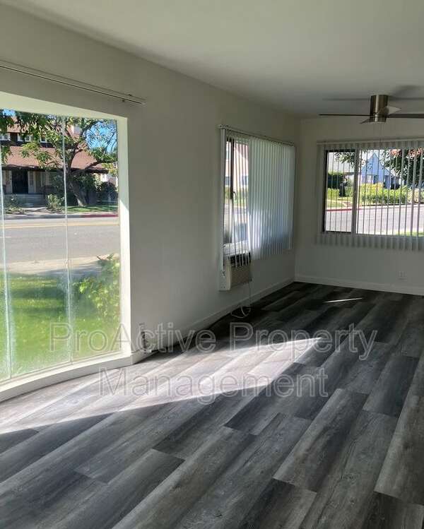 320 North Atlantic Blvd.