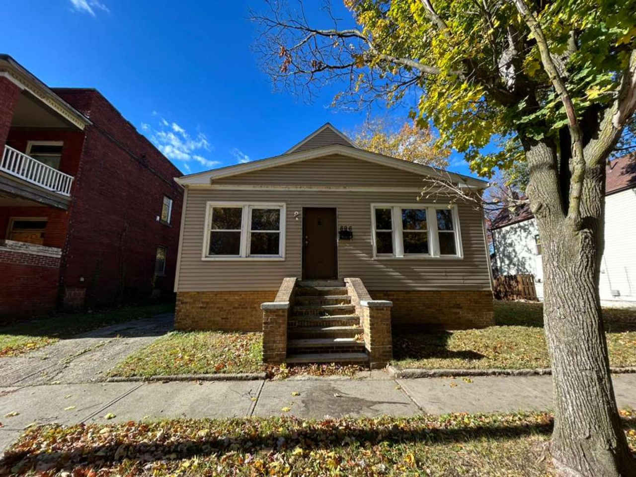 896 Wheelock Rd, Cleveland, OH 44103 Spacious Home | Great Value | Prime Location