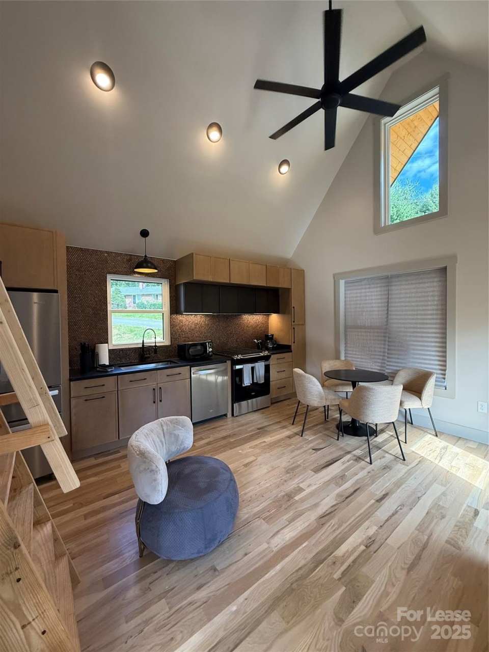 798 Country Club Drive