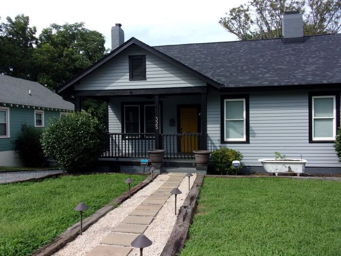 325 Pendleton Street