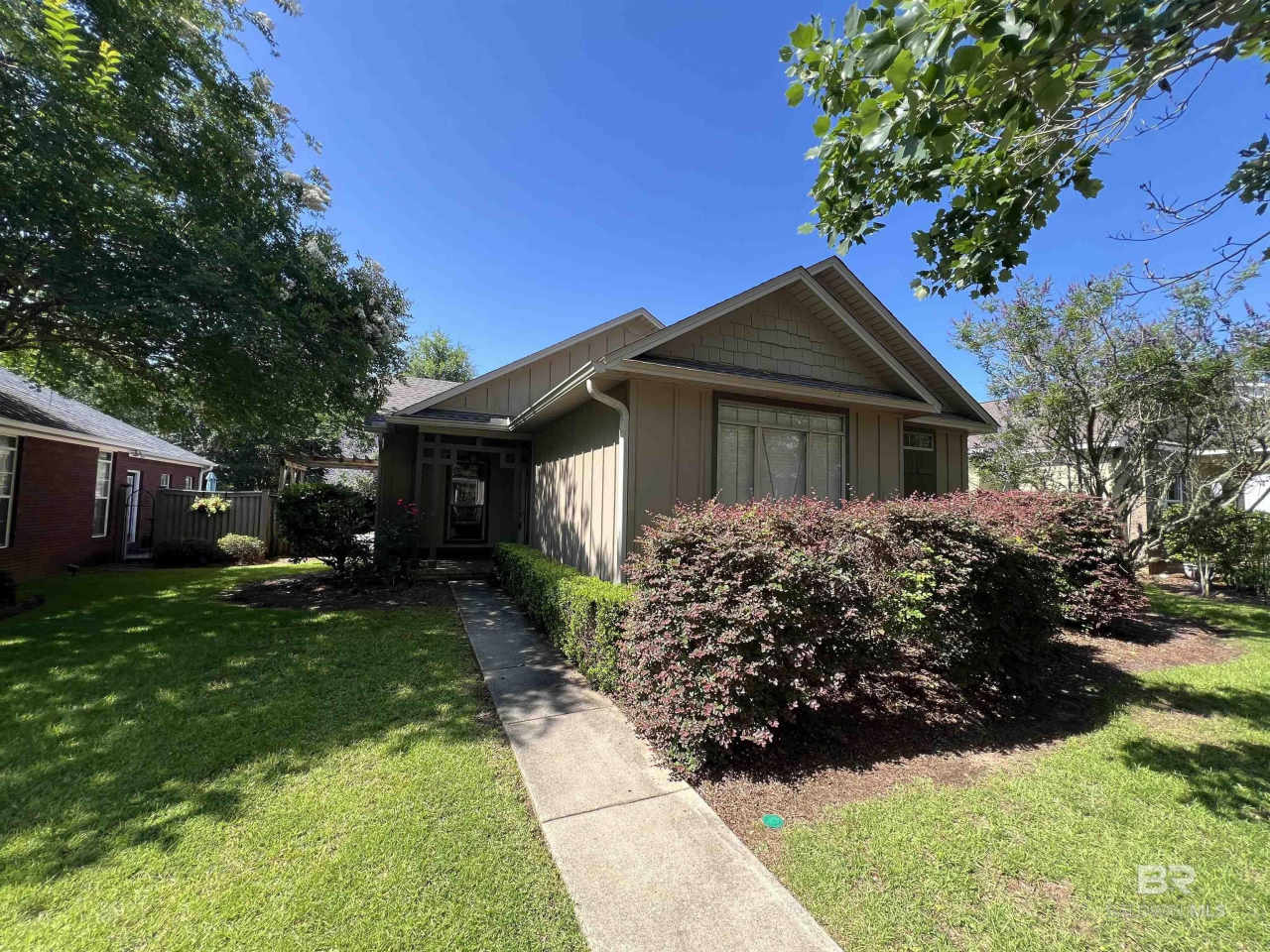 10410 Emmanuel Street