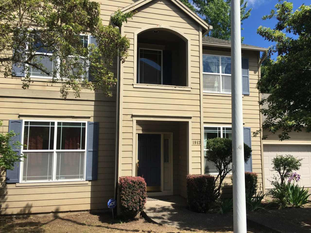 Cute 4 Bedroom Gresham Home!