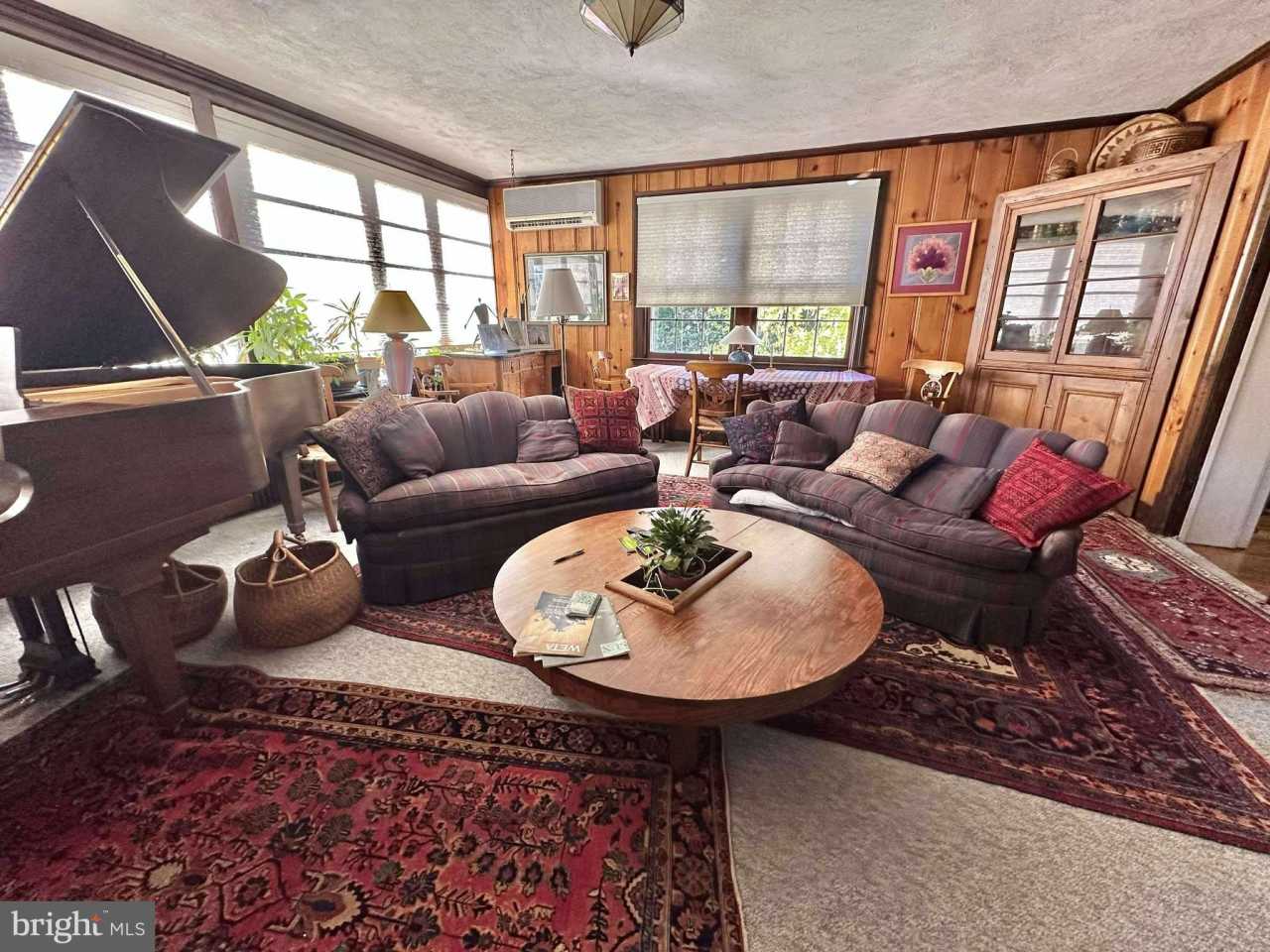 1700 N STAFFORD Street