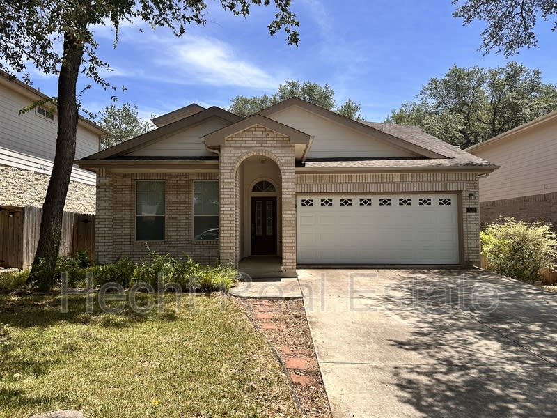 2616 Gallant Fox Drive