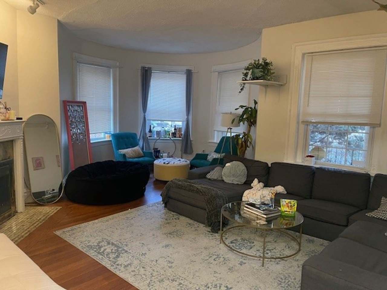 HOT BROOKLINE LISTING!!!!!