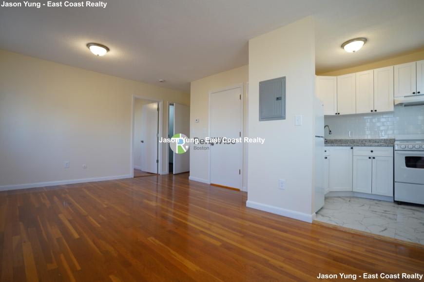 2010 Commonwealth Ave.