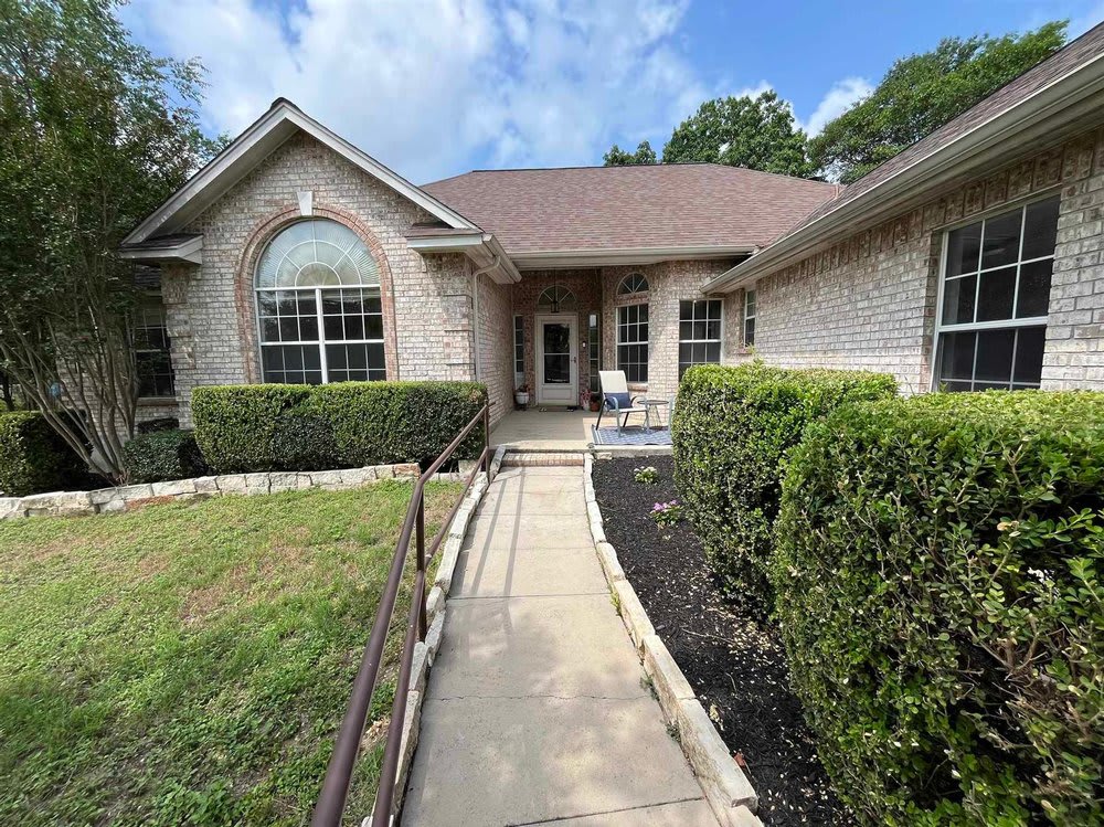 116 River Knoll