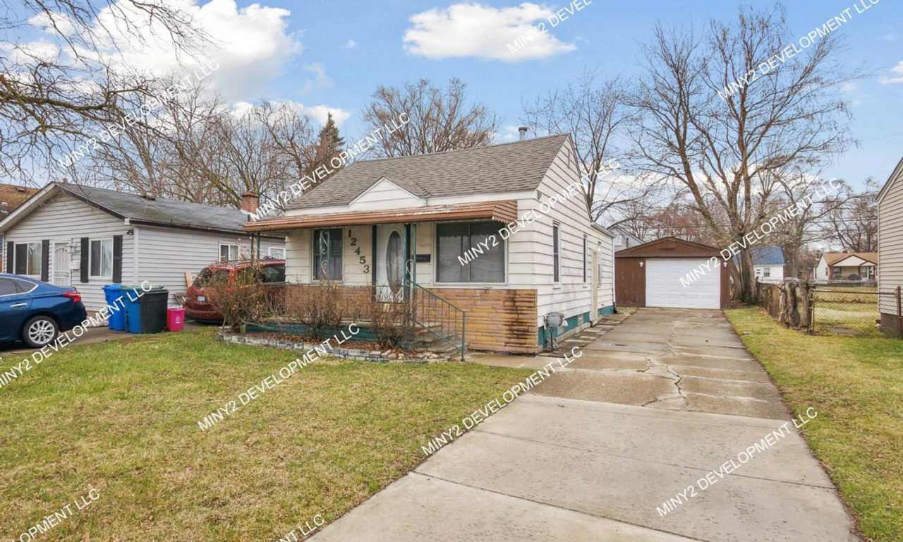 Completely Updated 2-Bedroom Ranch on Coleen in Warren