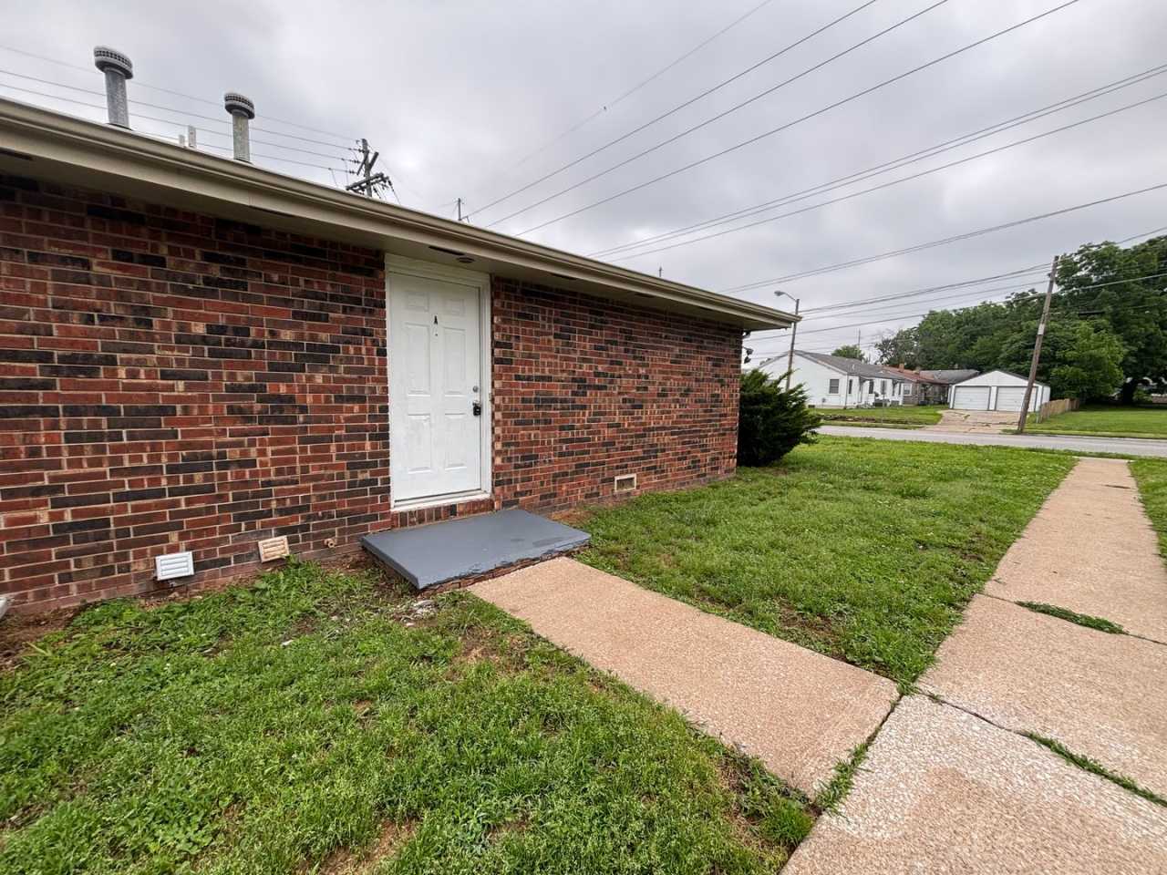 Come see this 1 bedroom 1 bathroom recently renovated apartment!