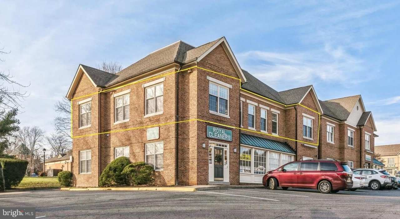 9913 GEORGETOWN Pike unit: 13