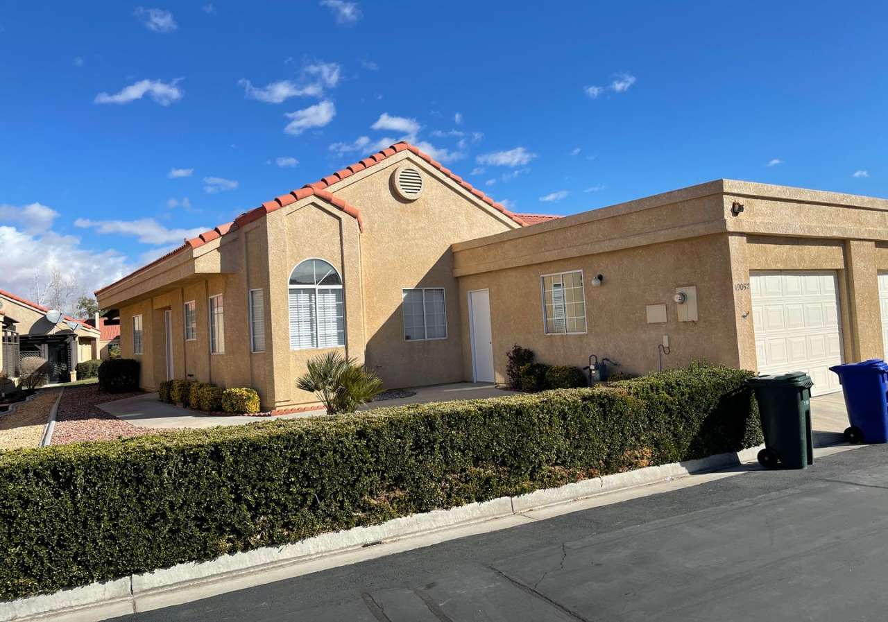 JUST REDUCED!!!! Jess Ranch 55+ Gated Community Apple Valley