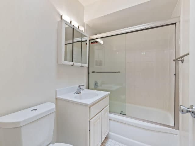 422-444 Ridge Unit A32