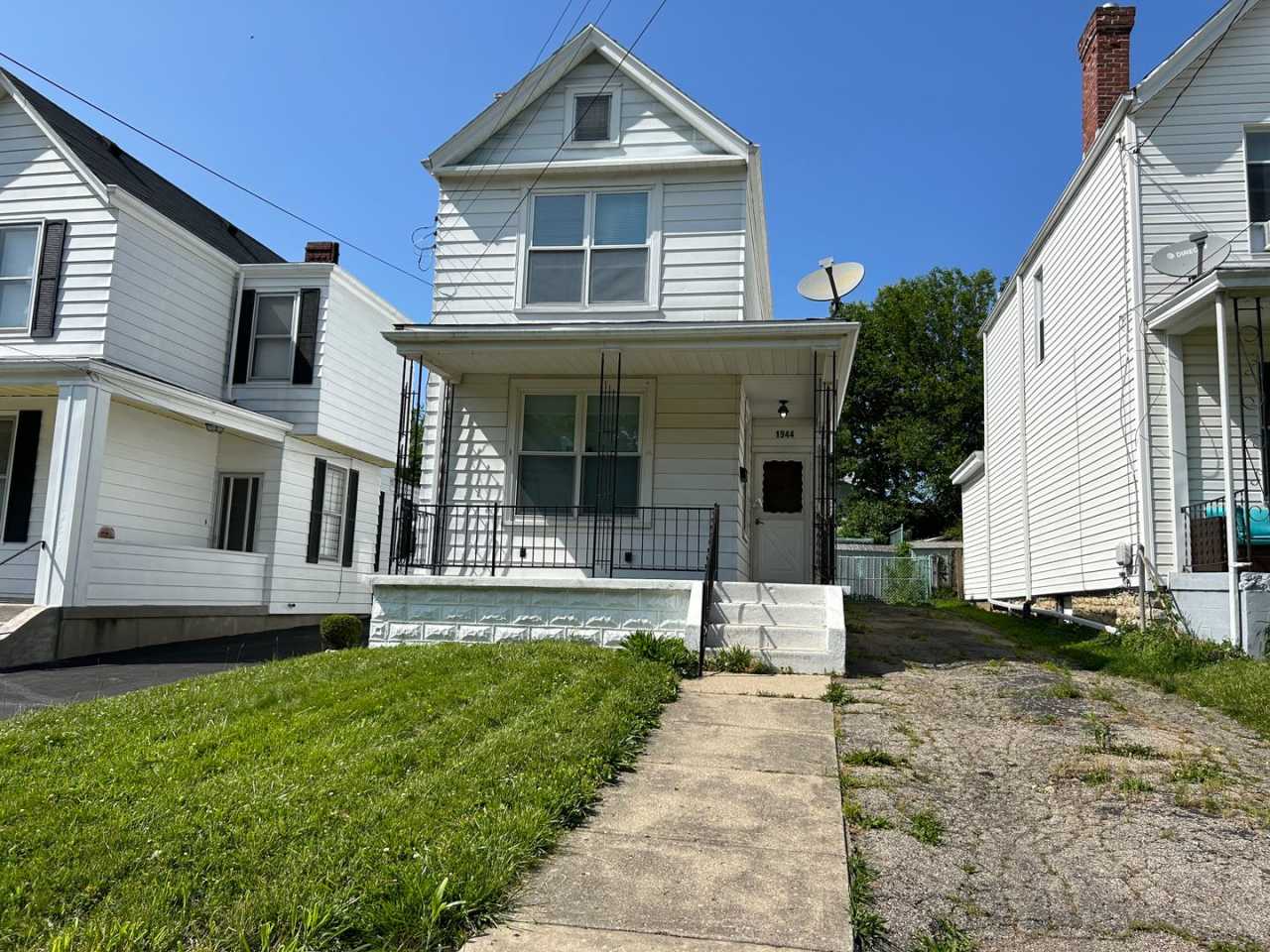 NORWOOD- Cozy 2 bedroom 1 bath