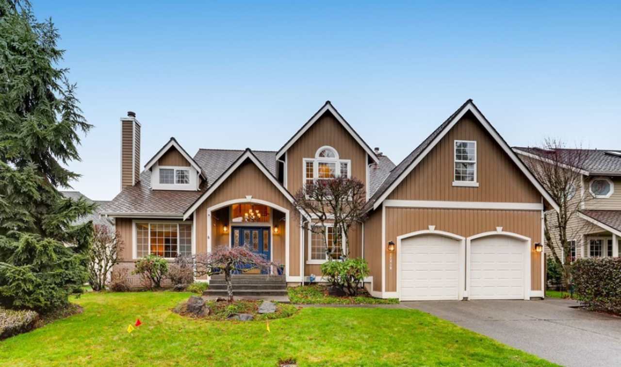 5 bedroom in Spring Hill neighborhood