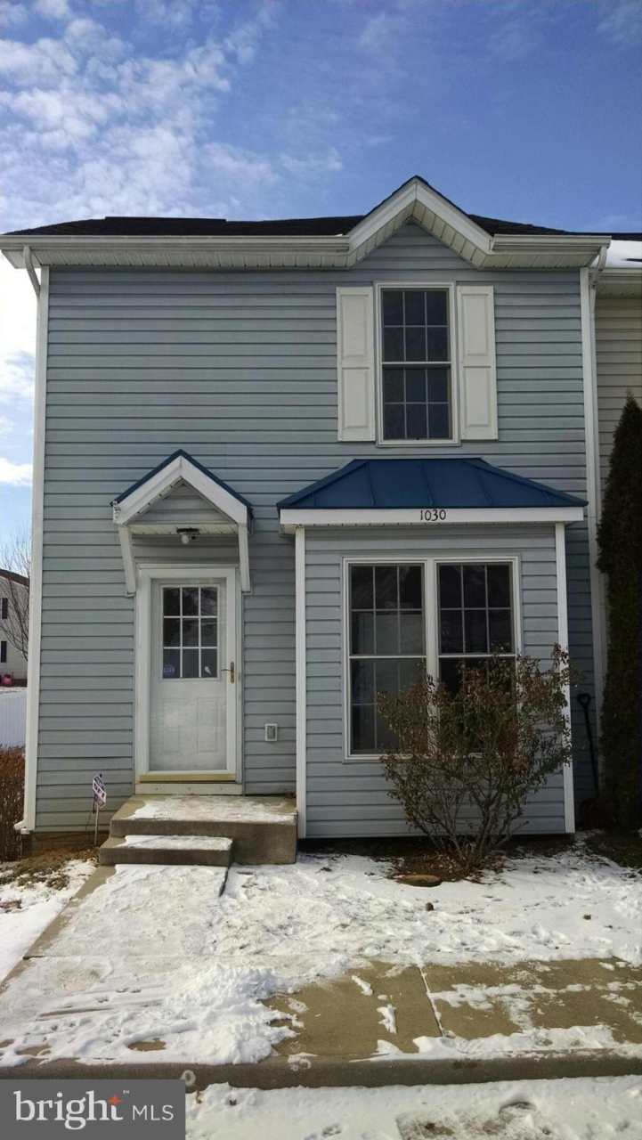 1030 BETSY ROSS Court