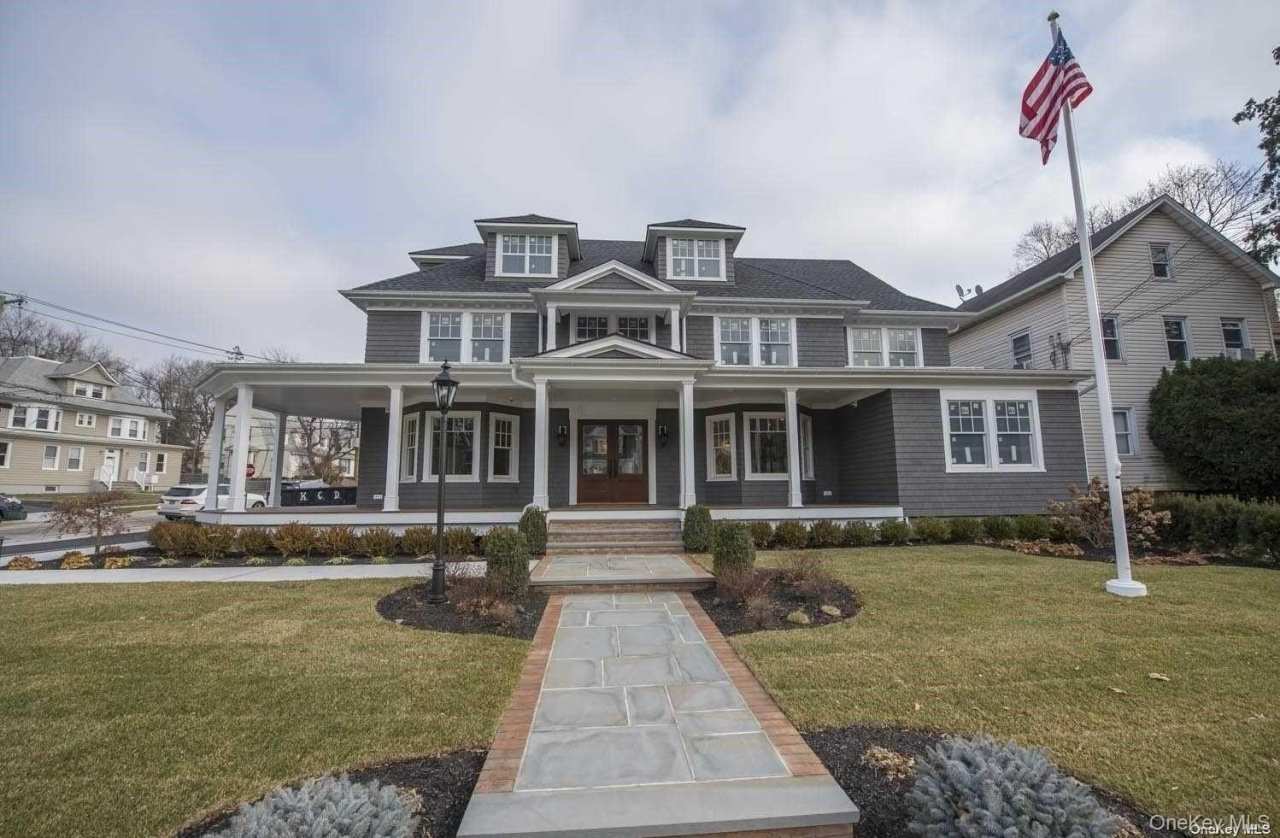 444 New York Avenue unit: 5