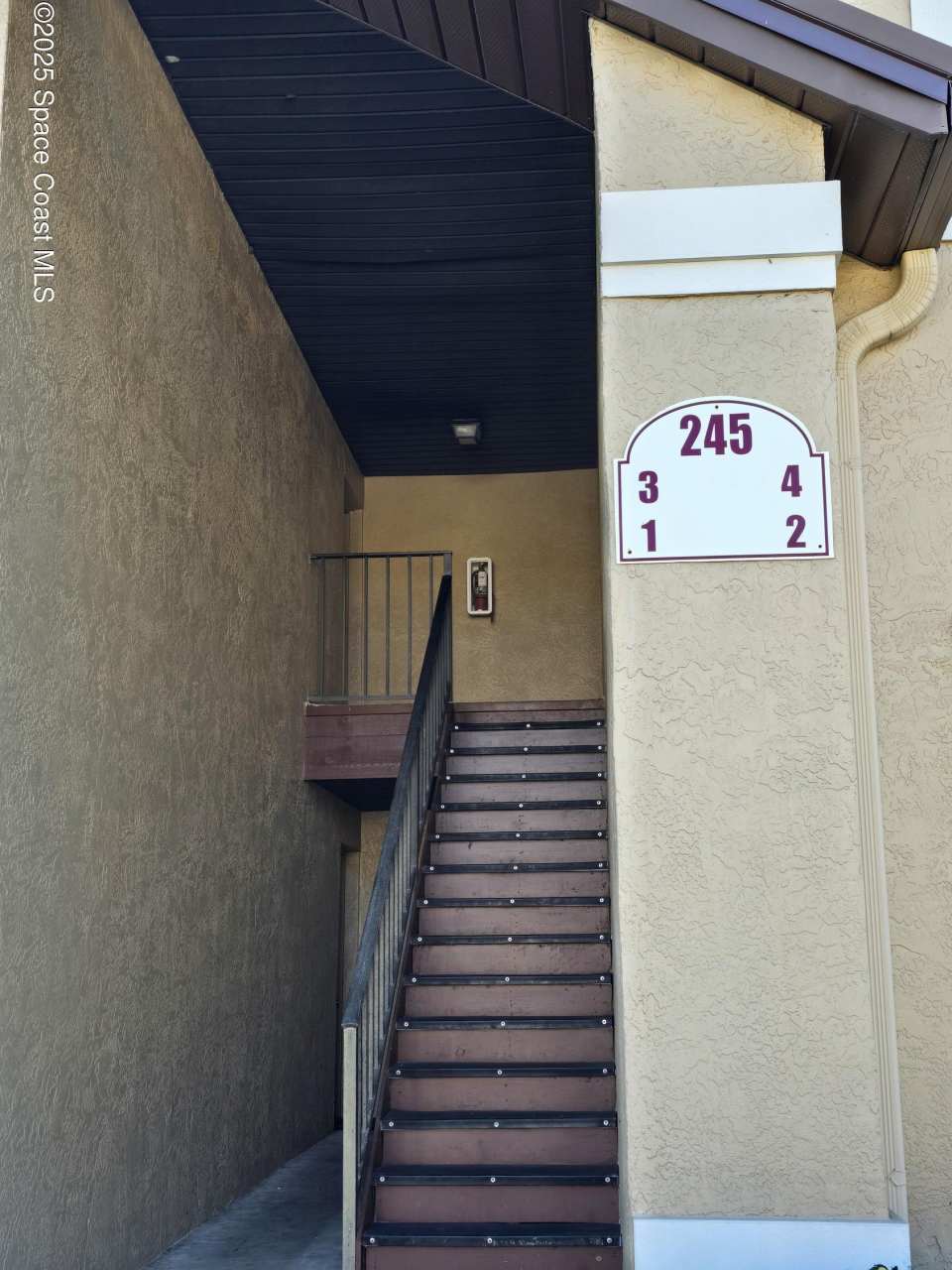 245 Spring Drive unit: 3