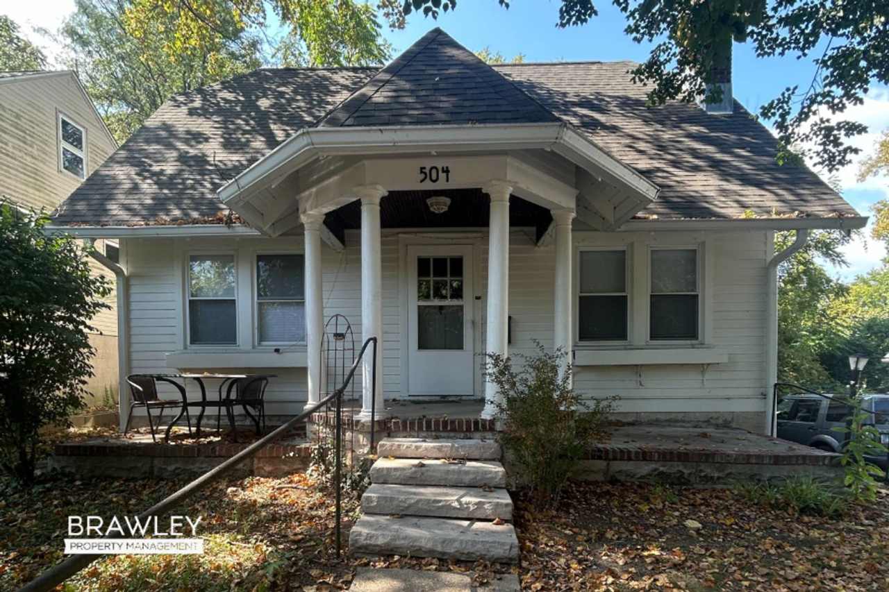 *Available 2026* Charming 3 Bed 1 Bath Home!