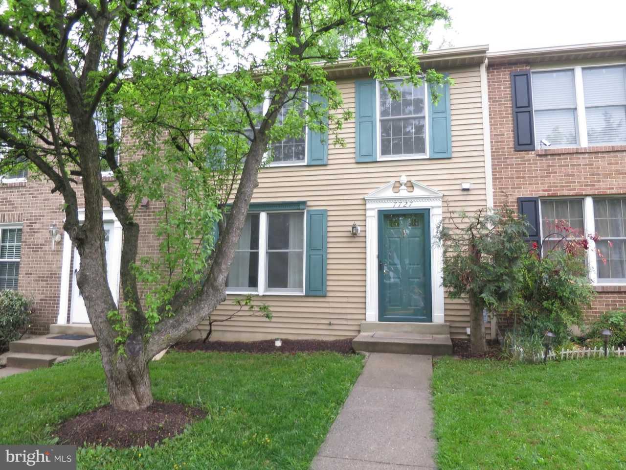 7727 EAGLES HEAD Court