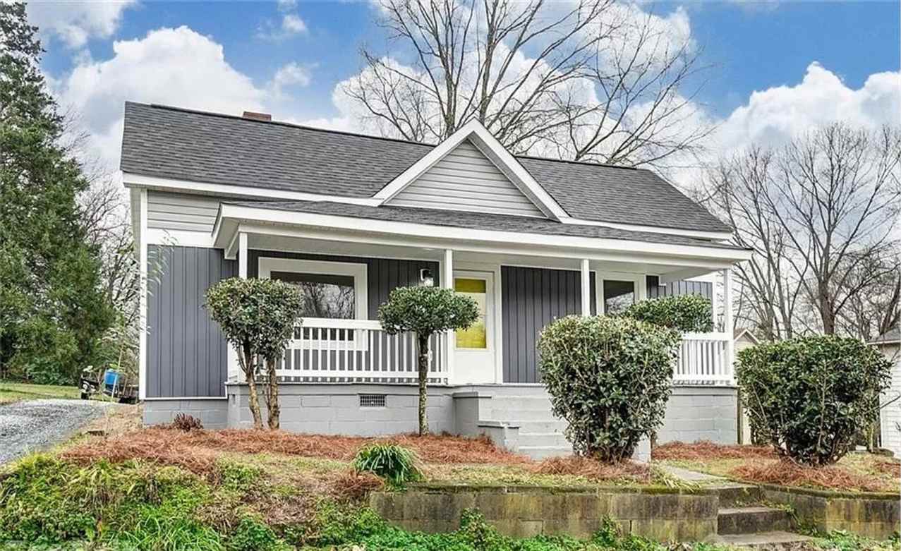 Welcome to this charming 3-bedroom, 2-bathroom home located in the vibrant city of Concord, NC.