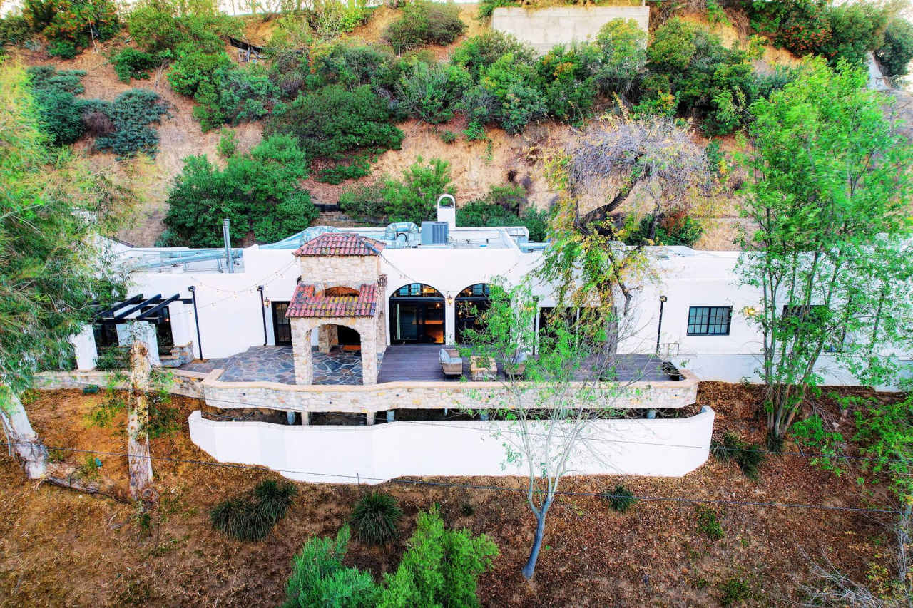 Fully Furnished Luxurious Spanish Mediterranean Villa in Hollywood Hills: 4-Bedroom, 2.5-Bath Retreat with 1.3 Acres, Canyon Views  Resort-Style Amenities!