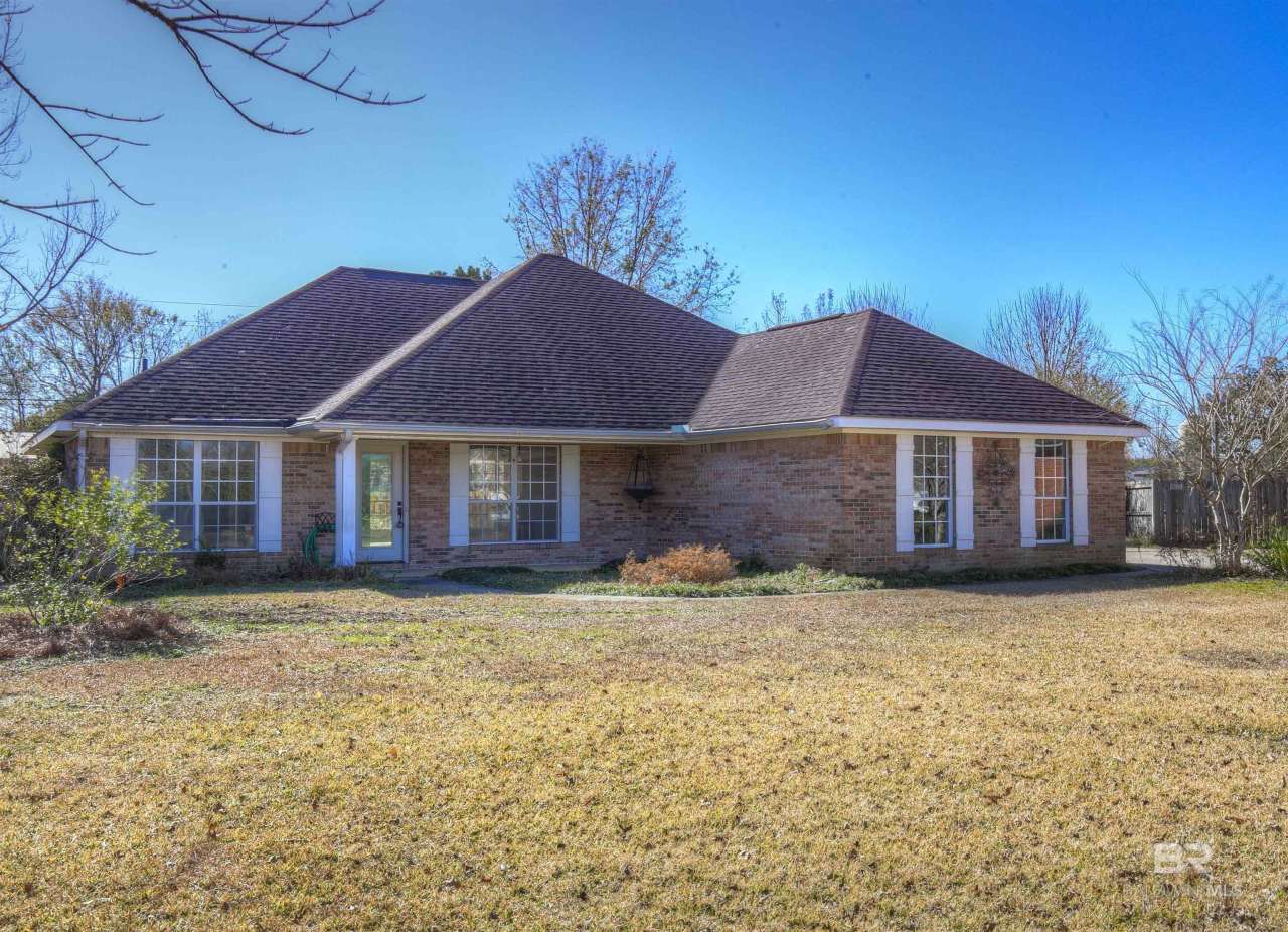 200 Hawthorne Circle