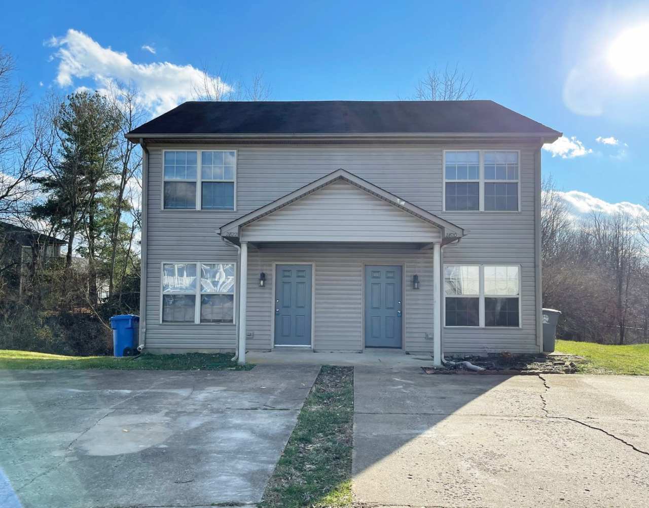 COMING SOON! Beautiful Townhouse! New Flooring  Paint, All Electric, Washer/Dryer Included!