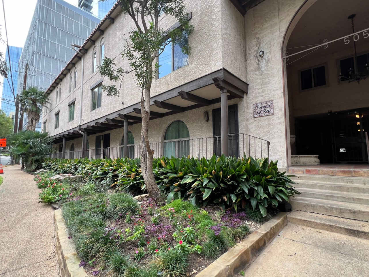Great Downtown Condo for Lease - 505 W 7th Unit 114