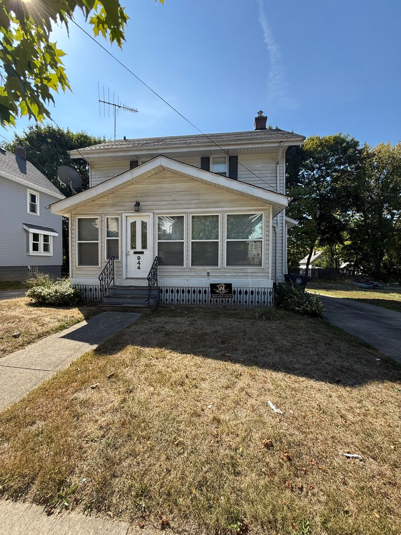 Single Family 3 bedroom