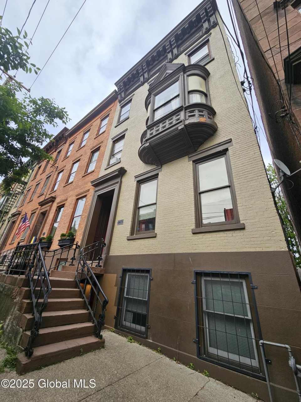 15 Ten Broeck Street unit: Garden