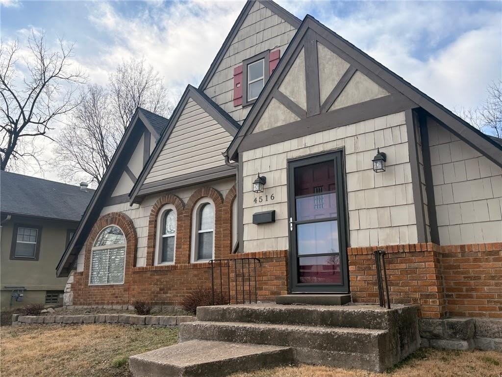 4516 Rainbow Boulevard